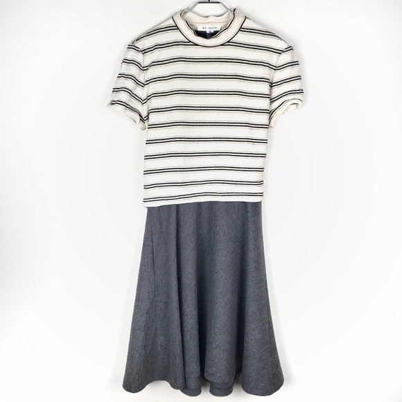 ST. JOHN Gold & Navy Striped Mock Turtleneck Short Sleeve Knit Top Size: 12 - Picture 2 of 5